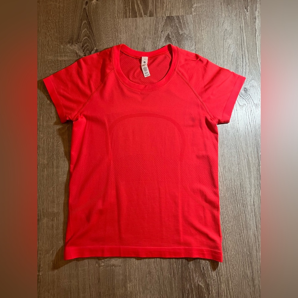 lululemon neon red swifly tech size 4